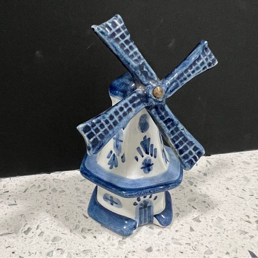 DELFT Windmill Ceramic Handpainted Holland Blue and White Figurine Movable Fans